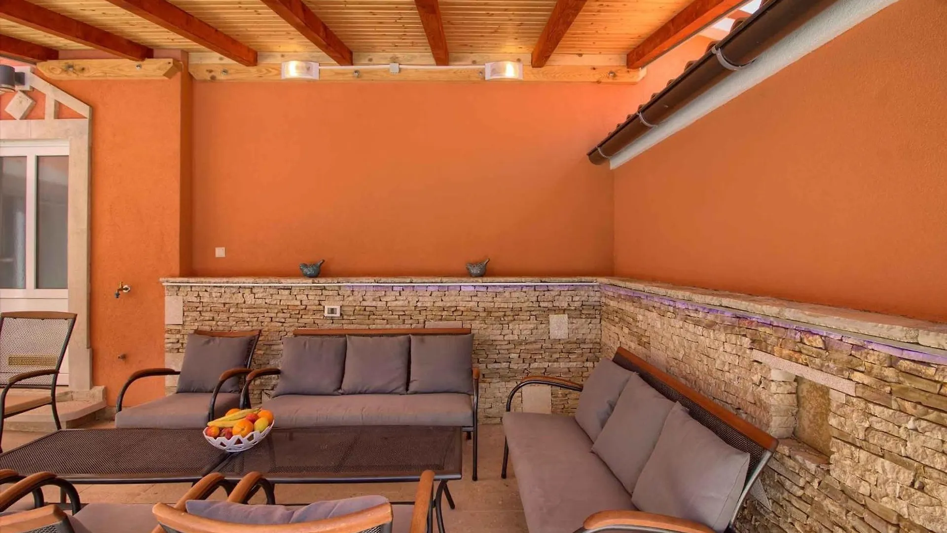 Ferienhaus Mit Privatpool Fuer 14 Personen Ca 360 Qm In Medulin, Istrien Suedkueste Von Istrien Holiday home