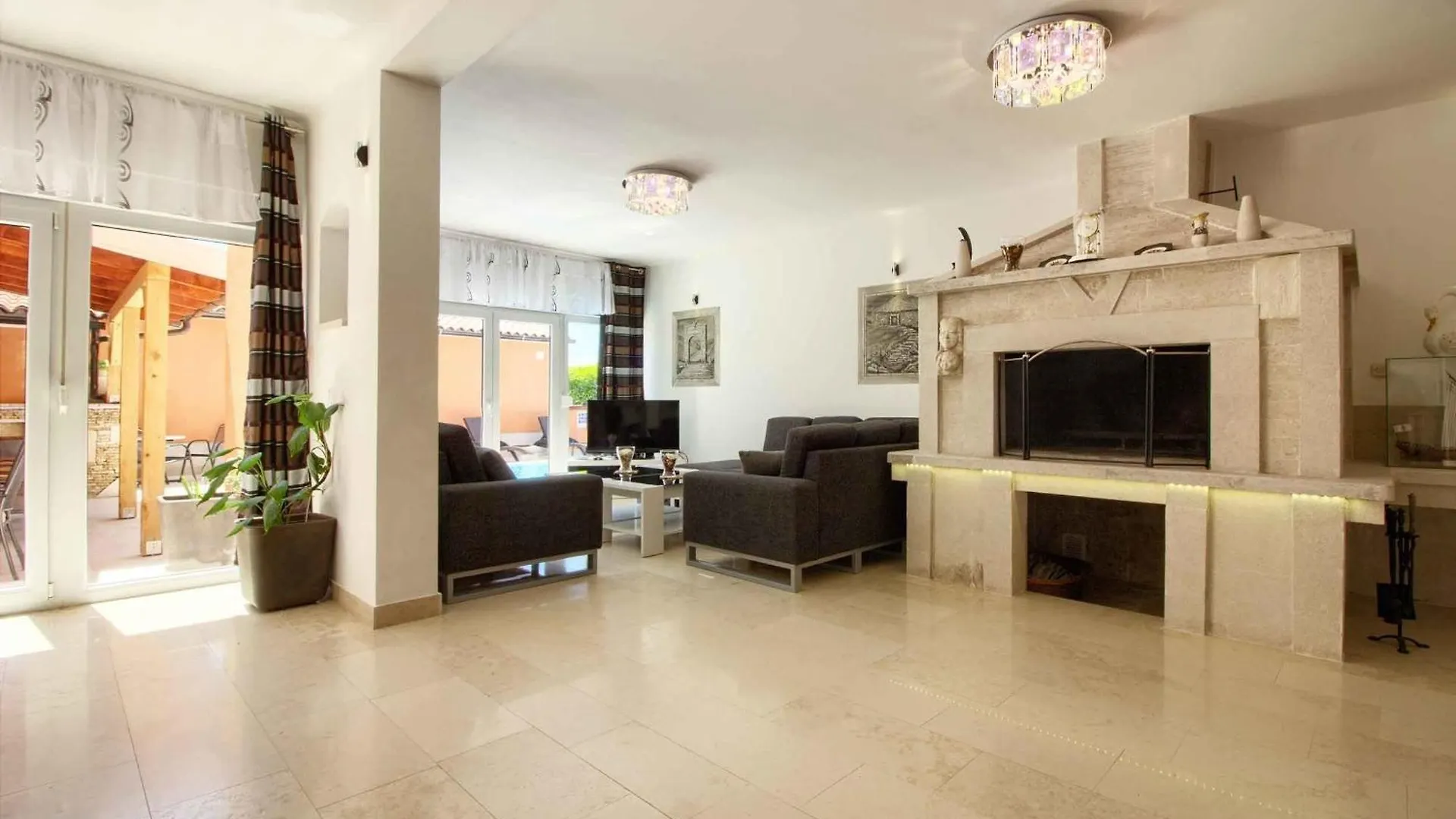 Holiday home Ferienhaus Mit Privatpool Fuer 14 Personen Ca 360 Qm In Medulin, Istrien Suedkueste Von Istrien Croatia